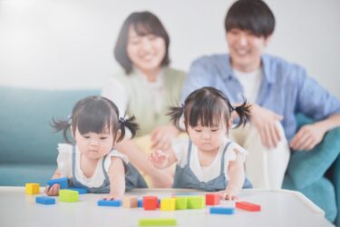 双子の保育園デビューと最初の半年のリアル｜ワンオペで乗り越えた病気ラッシュと成長記録